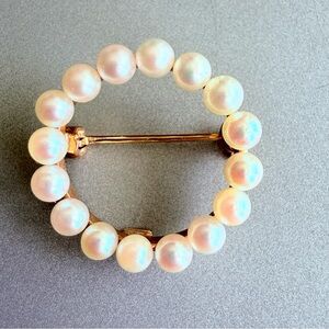 14k Gold White Natural Pearl Round Circle Elegant Pin Brooch Vintage